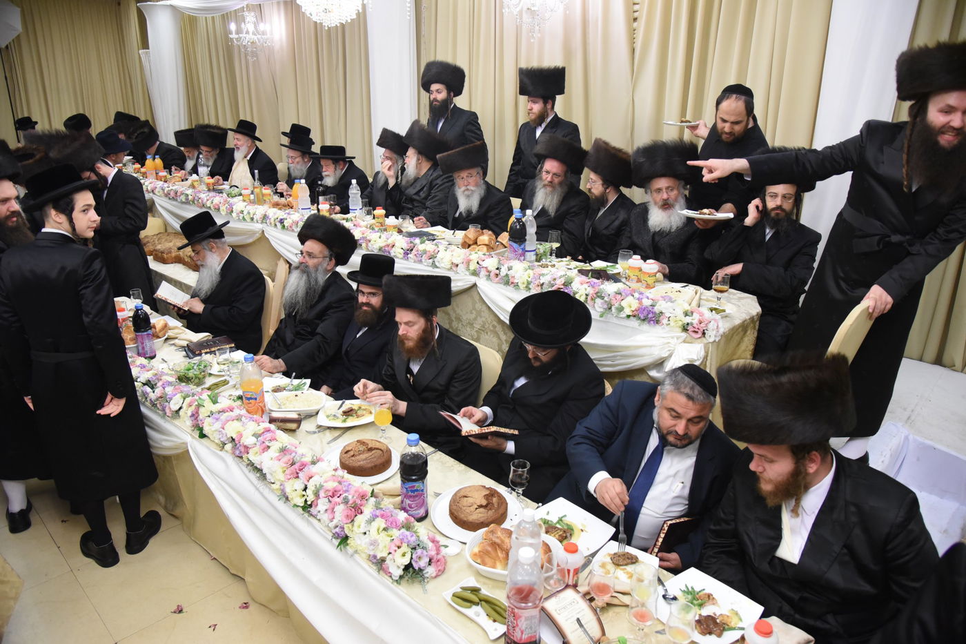 גלריה: חתונת בתו של הרב מרדכי בריסק