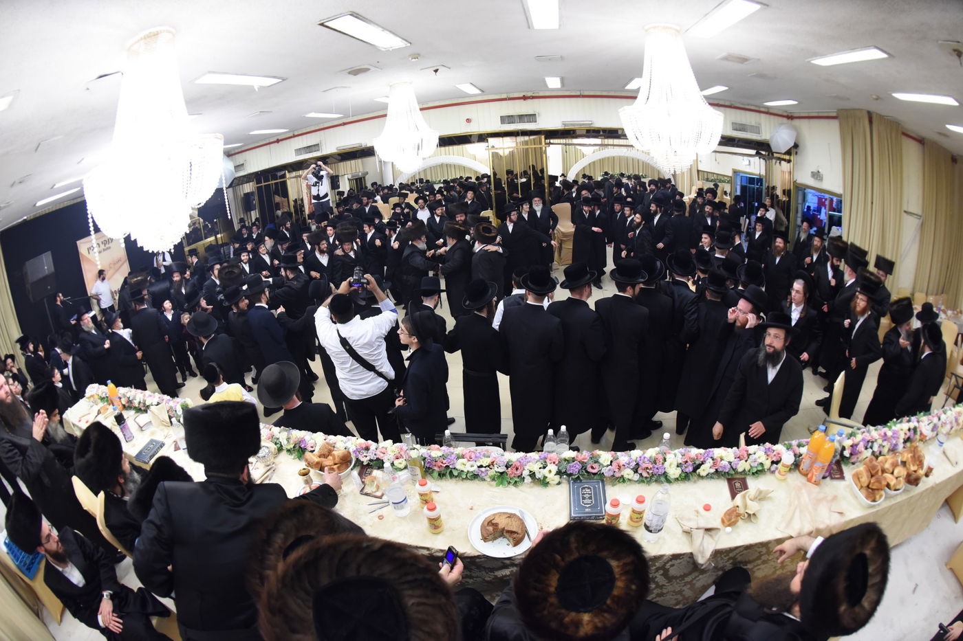 גלריה: חתונת בתו של הרב מרדכי בריסק