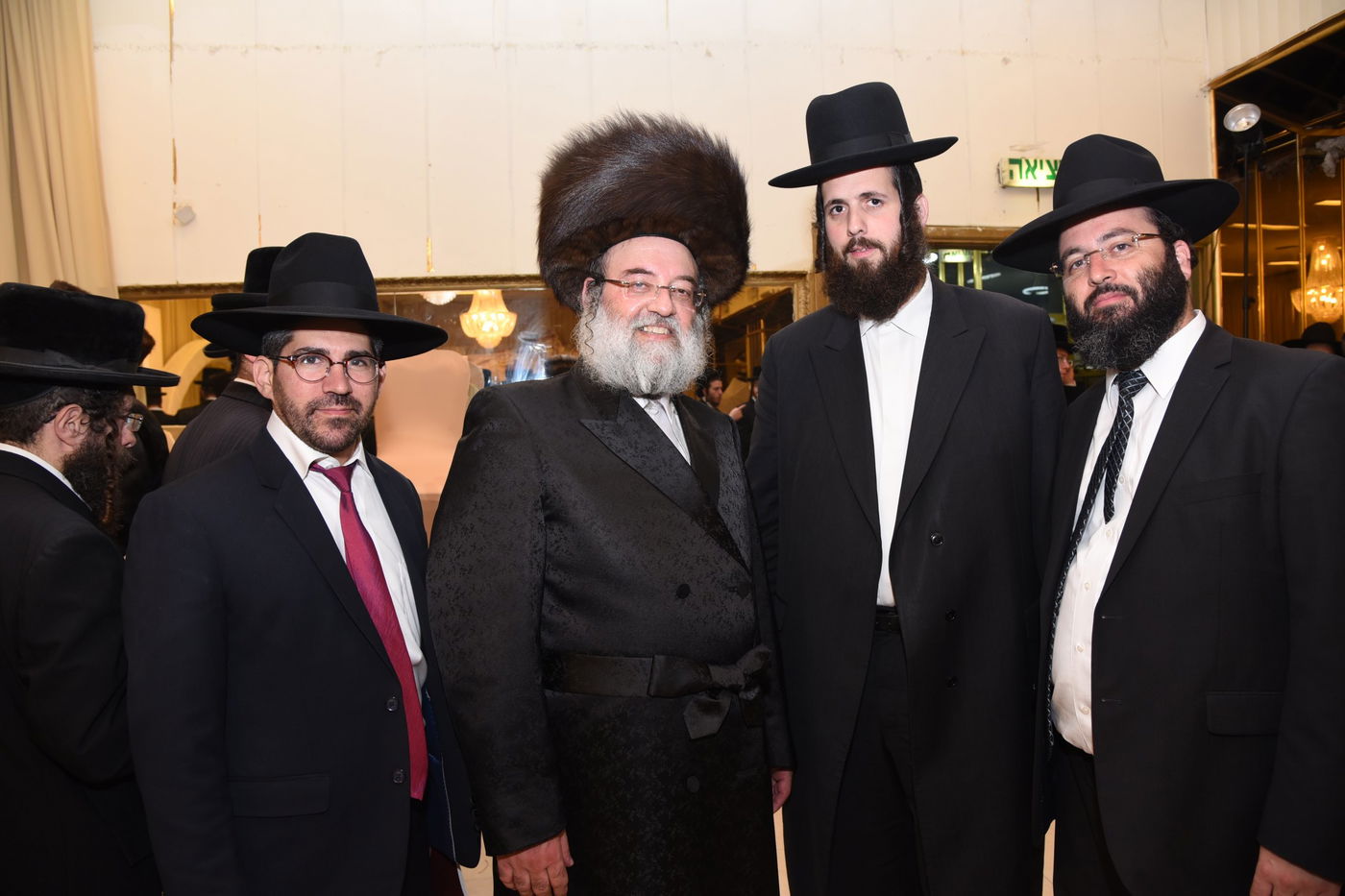 גלריה: חתונת בתו של הרב מרדכי בריסק