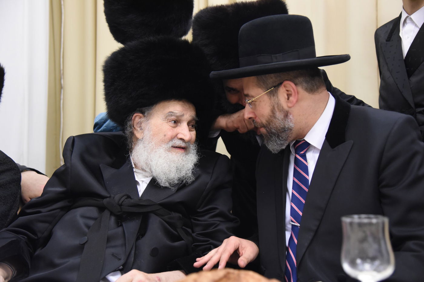 גלריה: חתונת בתו של הרב מרדכי בריסק