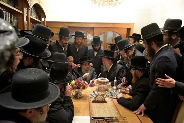 גלריה: ביקור בזק של הרבי מסאטמר בלונדון