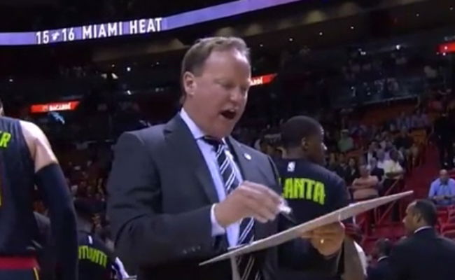 אופס: השחקנים הלכו, המאמן דיבר עם עצמו