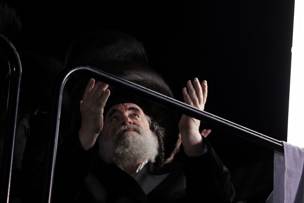 האדמו"ר מויז'ניץ ביקר במוסדות החסידות בניו יורק. צפו בגלרית ענק