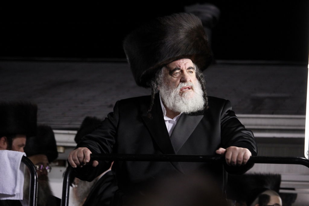 האדמו"ר מויז'ניץ ביקר במוסדות החסידות בניו יורק. צפו בגלרית ענק