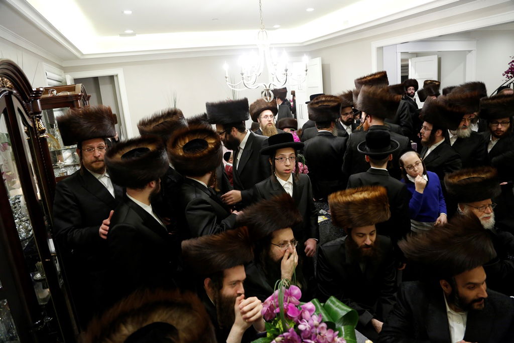 סאטמר: דינר וחנוכת הבית לביתו של הנגיד ר' משה יצחק לנדא • גלריה