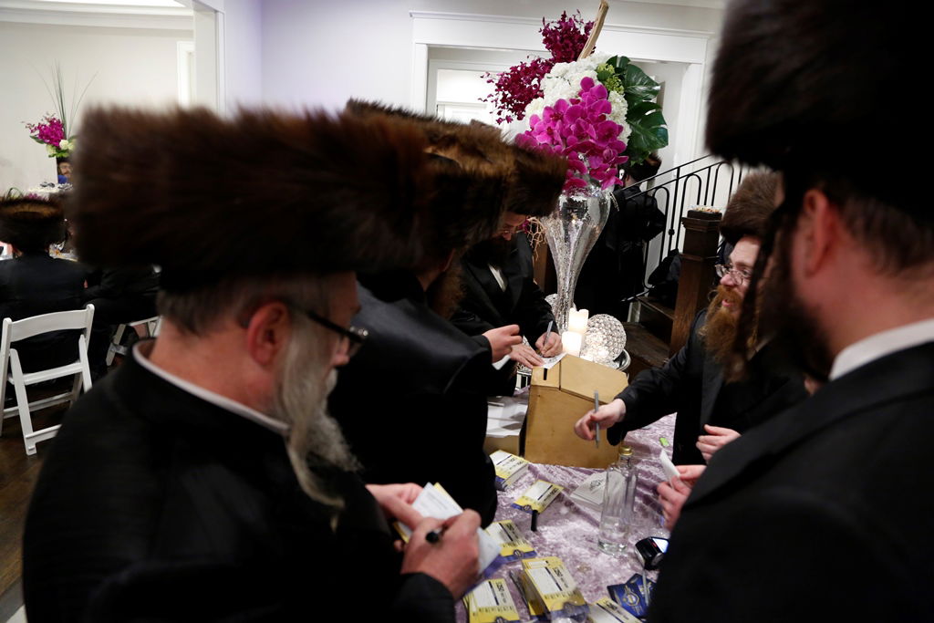 סאטמר: דינר וחנוכת הבית לביתו של הנגיד ר' משה יצחק לנדא • גלריה