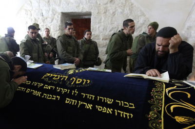 בית המשפט הרחיק מקבר יוסף שישה צעירים שנכנסו ללא אישור