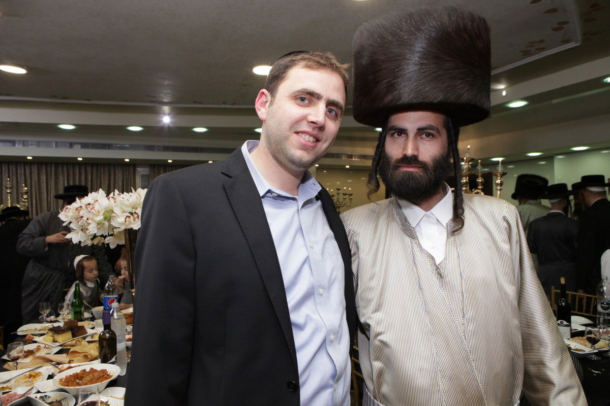 שמחת בר המצווה לבן העסקן חזקי ברוין. גלריה