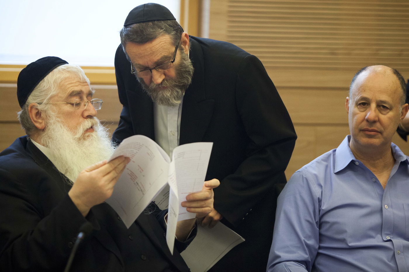 יו"ר הוועדה צחי הנגבי לצד מאיר פרוש ומשה גפני