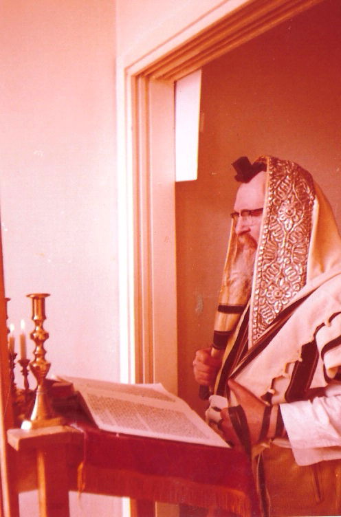 צפו בגלריה: מראות מחייו של הגאון הרב דב צבי קרלנשטיין זצ"ל