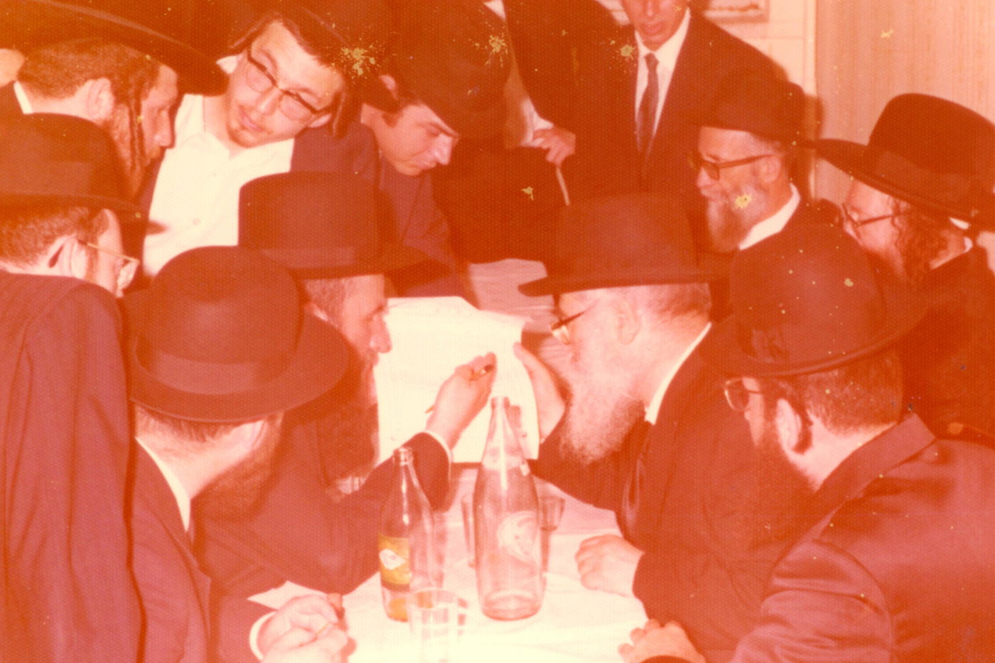 צפו בגלריה: מראות מחייו של הגאון הרב דב צבי קרלנשטיין זצ"ל