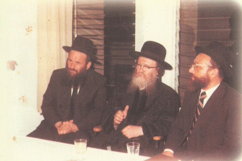 צפו בגלריה: מראות מחייו של הגאון הרב דב צבי קרלנשטיין זצ"ל