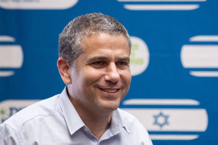 אושר בטרומית: איסור על מתן אשרה לקורא לחרם על ישראל