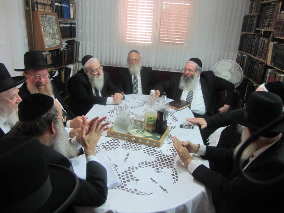 מאבק הסמינרים: המועצות יכריעו האם לפרק את המחוז החרדי