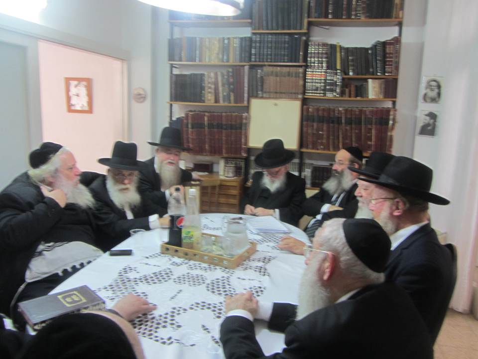 מאבק הסמינרים: המועצות יכריעו האם לפרק את המחוז החרדי