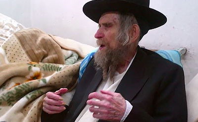 הקריעה של הח"כים, הבכי של מנהיג הדור • צפו באישור חוק הגיוס הראשון