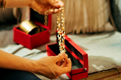 רוצה את השרשרת כמו חדשה? נייר כסף