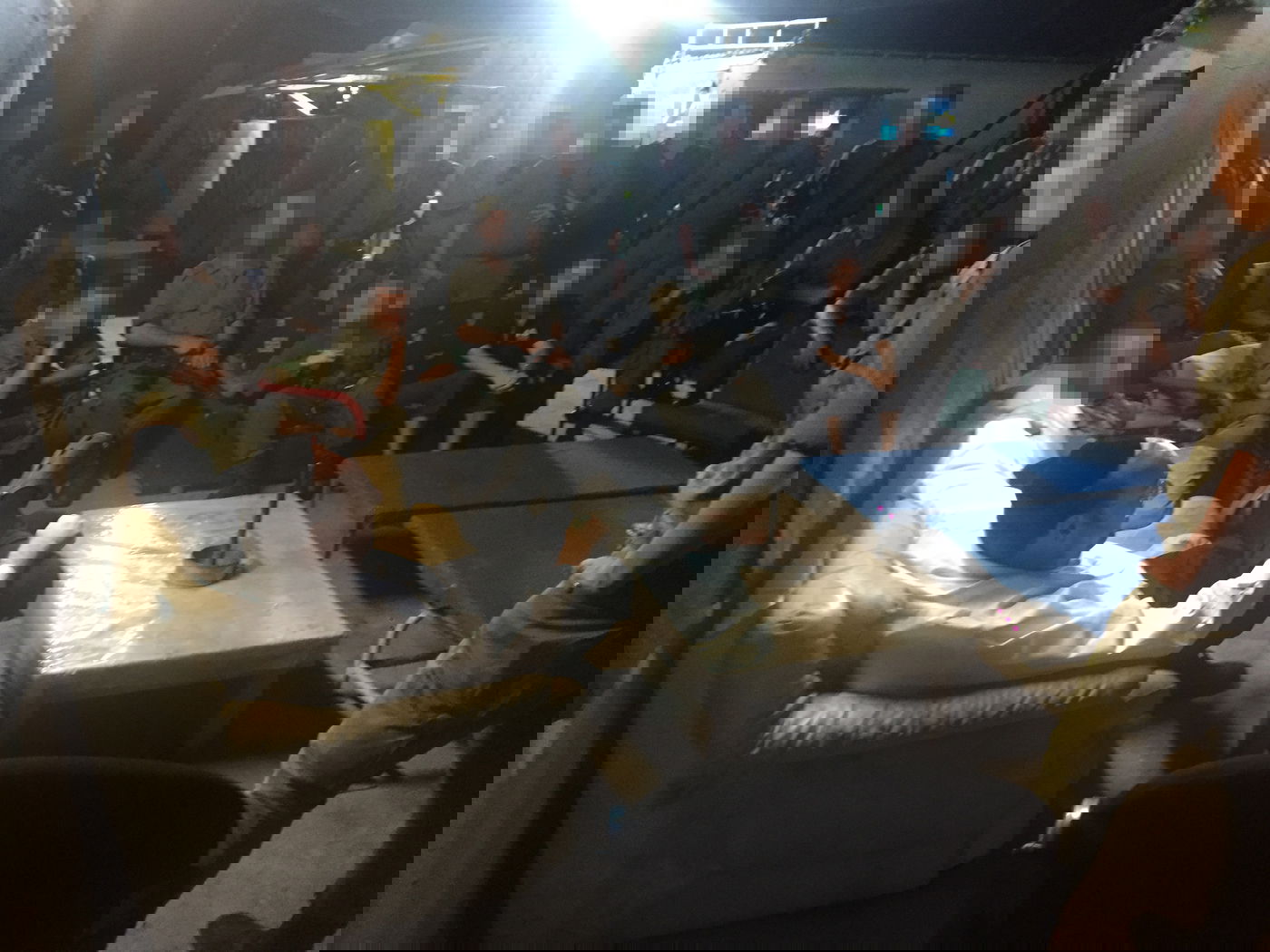 הנגיד רכניץ פינק את החיילים: "עוזרים במלחמה נגד הטרור"