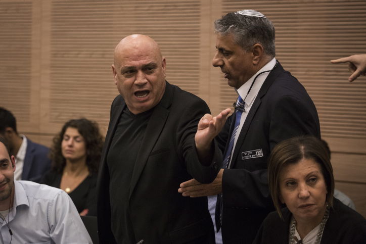 הצבעות, עייפות וצעקות • כך נראתה ההצבעה בכנסת על חוק התקציב