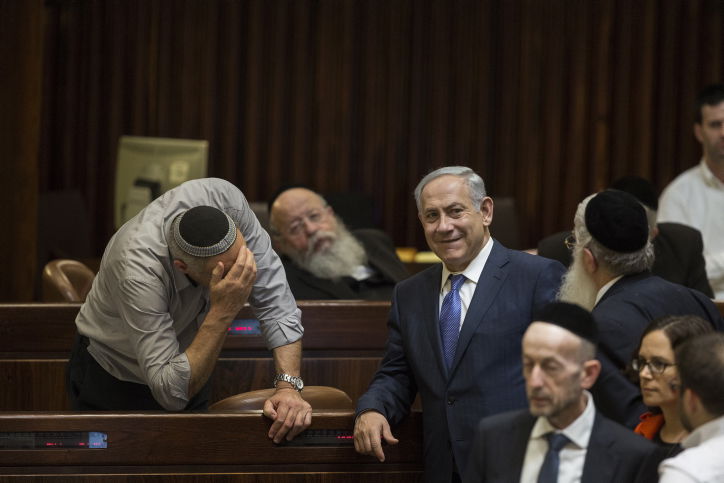 הצבעות, עייפות וצעקות • כך נראתה ההצבעה בכנסת על חוק התקציב