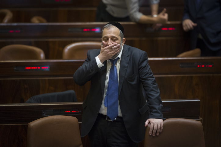 הצבעות, עייפות וצעקות • כך נראתה ההצבעה בכנסת על חוק התקציב