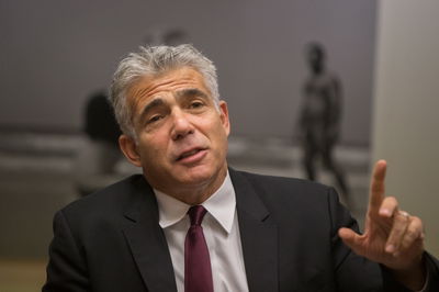 לפיד: המטרה - שהחרדים יראו לאנשיהם איך הם הכניעו את הממשלה