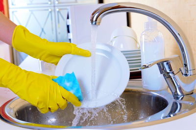 מרגיעה. שטיפת כלים