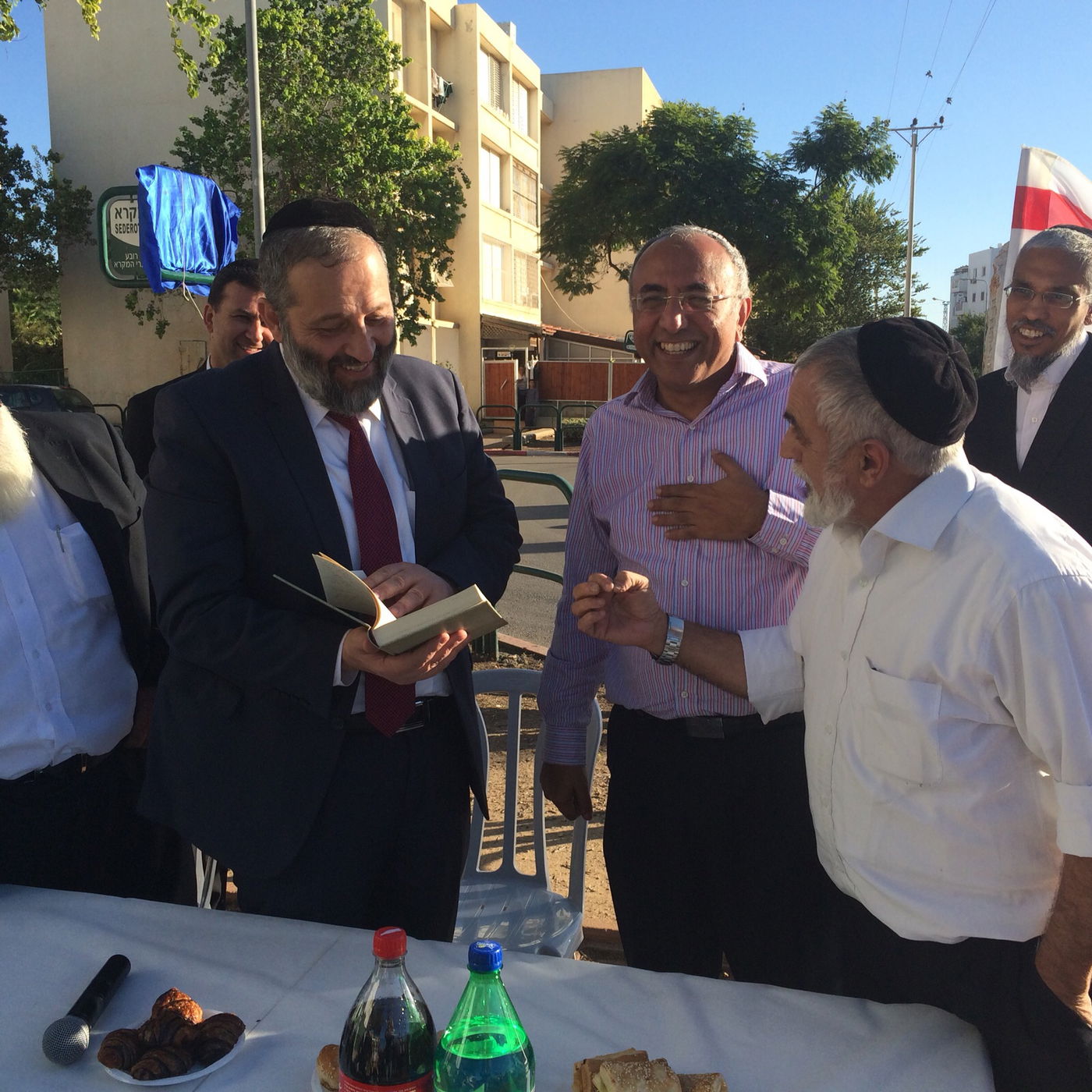 השר אריה דרעי חנך רחוב על שם מרן רבינו עובדיה יוסף זצוק"ל