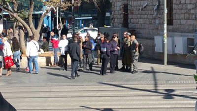 ירושלים: צעיר ערבי נתפס עם סכין ליד הרכבת הקלה
