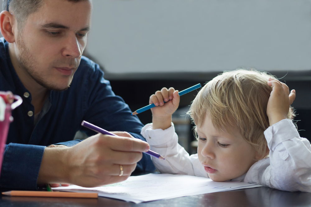 אבא, תהיה נוכח בחיים שלי בבקשה