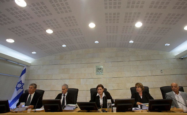 בית הדין לעבודה, אילוסטרציה