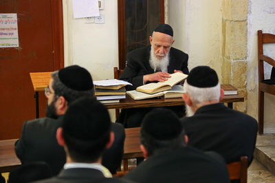 גלריה: נשיא המועצת בשיעור פתיחה לאברכים