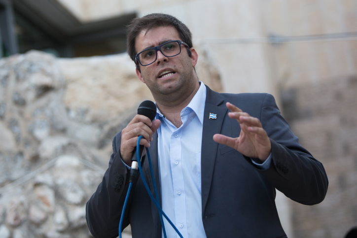 הושעה. ח"כ אורן חזן