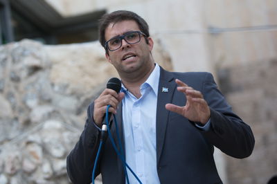 הושעה. ח"כ אורן חזן