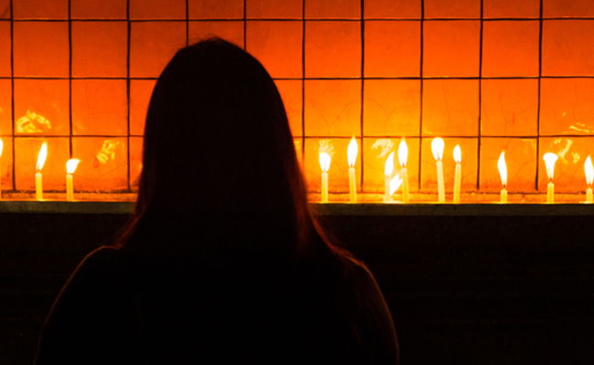 מאמע TV: מי ידליק את הנרות לנשים המוכות?