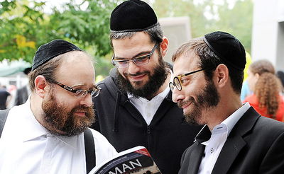 חרדים בברוקלין, ארכיון