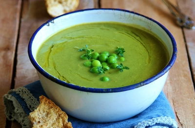 מרק אפונה יבשה סמיך בסגנון צרפתי