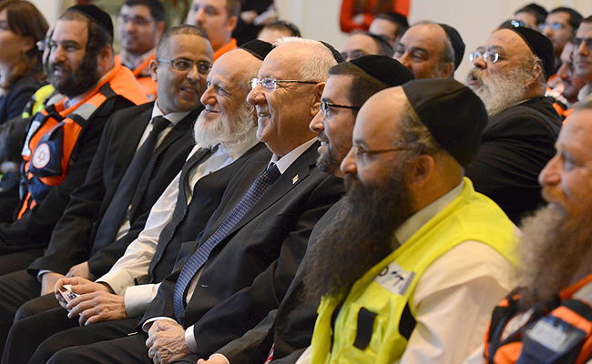 ריבלין: "חג החנוכה הוא חג של גבורת חובשי בית המדרש"