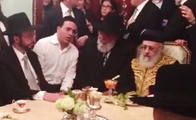 יעקב שוואקי שר בפני הראשל"צ הגר"י יוסף את "אם אשכחך ירושלים"