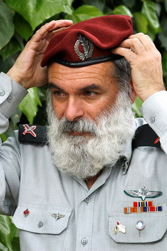 הרב הצבאי לשעבר אביחי רונצקי