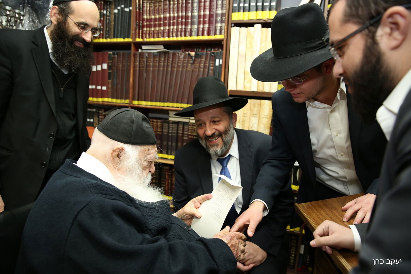 אריה דרעי הזמין את גדולי ישראל לחתונת בתו