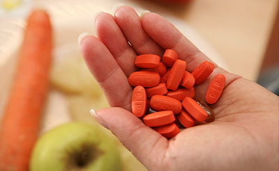 הבחורה בשידוכים? אבל היא על כדורים...