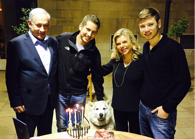 משפחת נתניהו והכלבה קאיה, אמש