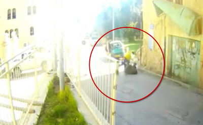 מתנפל על החייל עם סכין ומחוסל: תיעוד פיגוע הדקירה בחברון