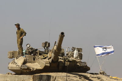 קצין צה"ל שלחם בצוק איתן נעצר בבריטניה בשל תלונה פלסטינית