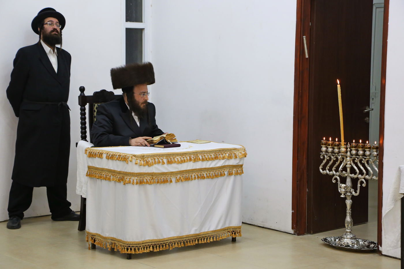 הדלקה ושירה: נר שמיני בביאלה בית שמש