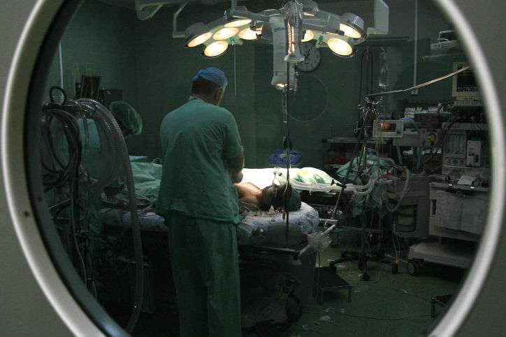 ברזילי: התחזה לרופא בכיר במחלקה הכירורגית, עורר את חשד החולים - ונעצר