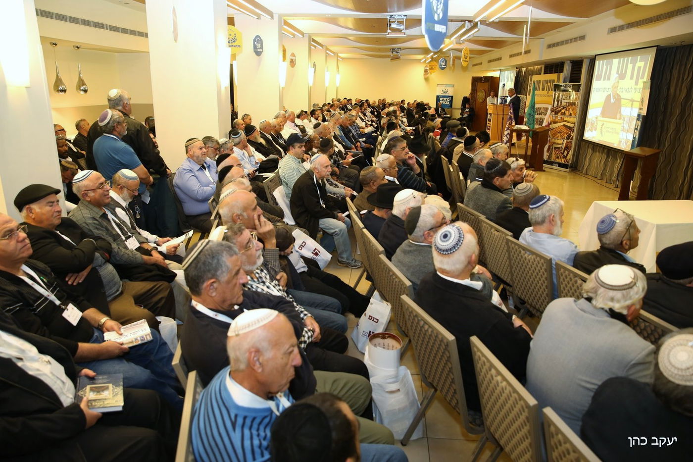 שר הדתות אזולאי לגבאים: "אהיה השגריר הראשון שלכם"