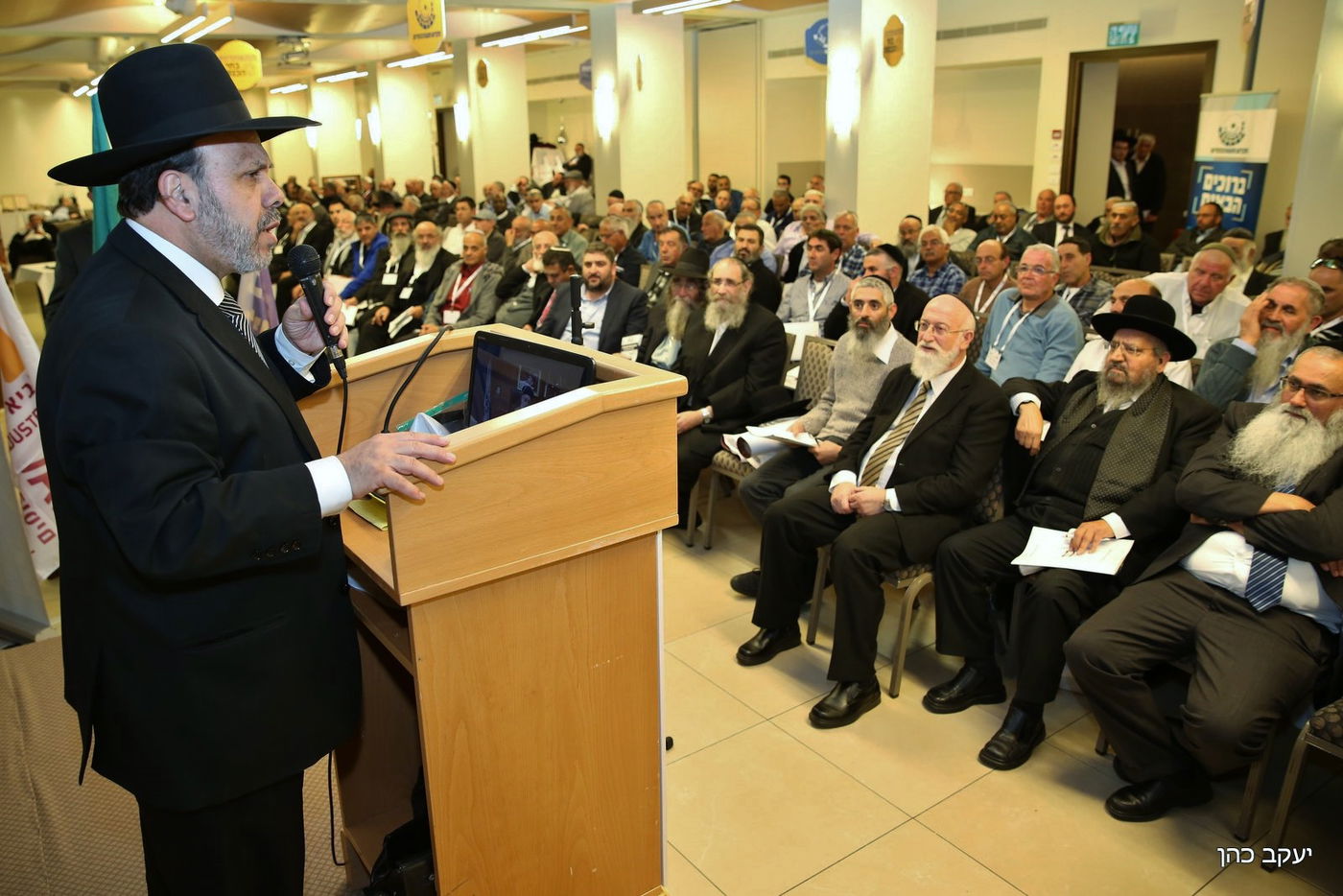 שר הדתות אזולאי לגבאים: "אהיה השגריר הראשון שלכם"