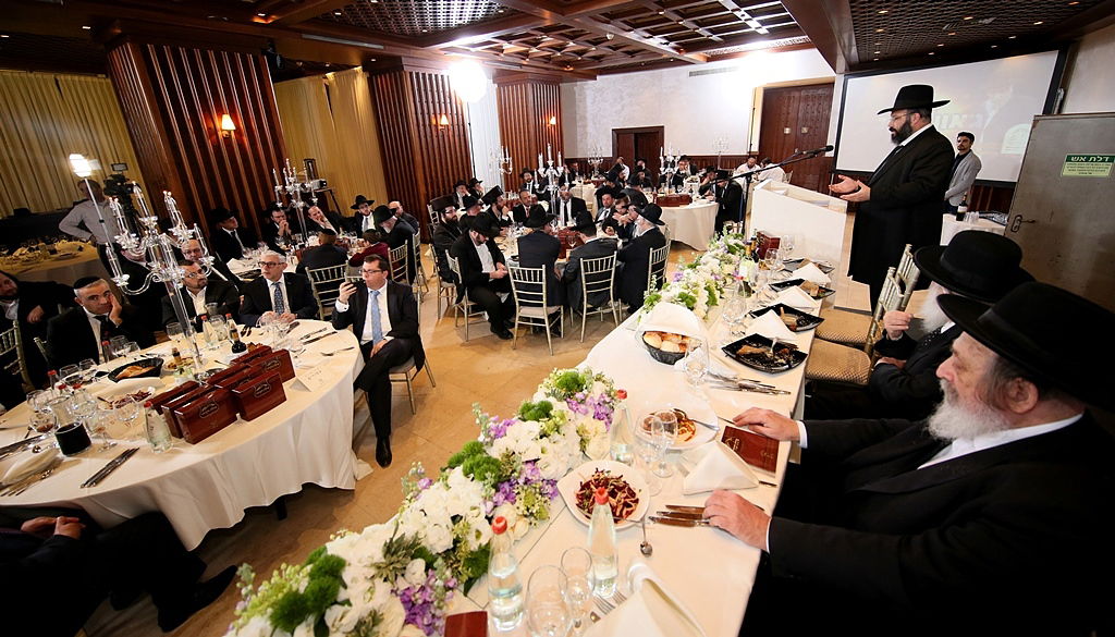 תיעוד: הדינר לישיבת מרן הגראי"ל שטיינמן - גאון יעקב